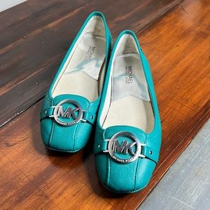 Michael Kors, turquoise flats